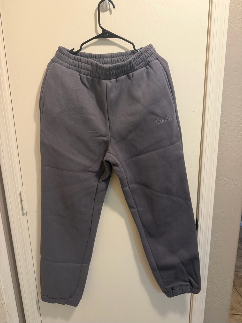 Comfrt Grey Fleece Joggers size small